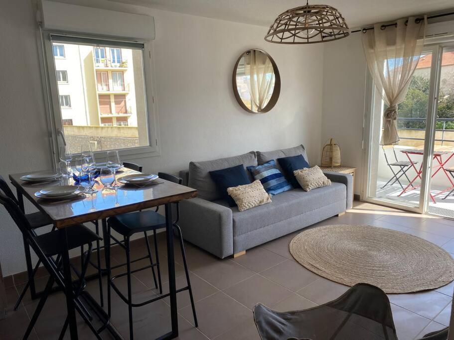 Апартаменты Cosy T3 Gare Terrasse + Parking Сет Экстерьер фото